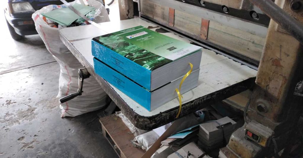jasa penjilidan buku