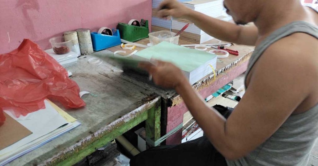 jasa penjilidan buku
