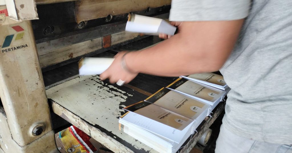 buku perizinan santri